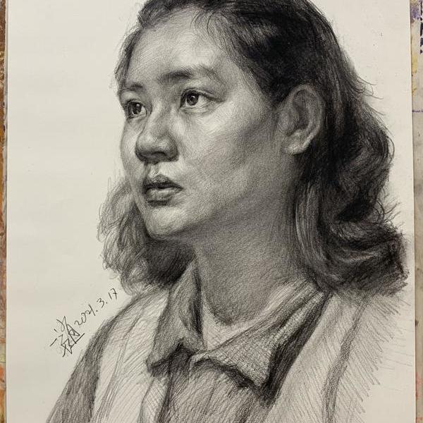 王逍-素描习作-女青年头像